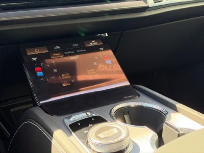 2027 Cadillac VISTIQ Luxury