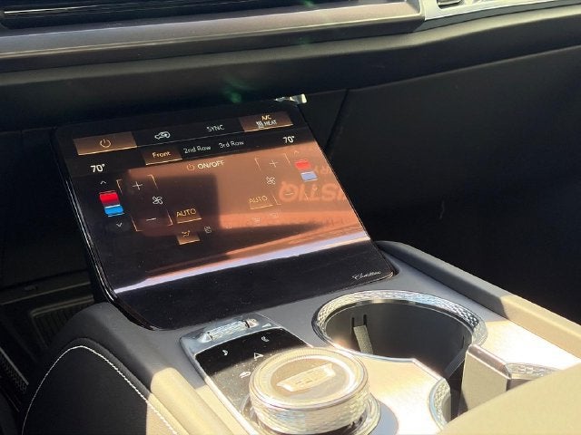 2027 Cadillac VISTIQ Luxury