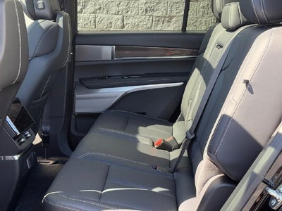 2027 Cadillac VISTIQ Luxury