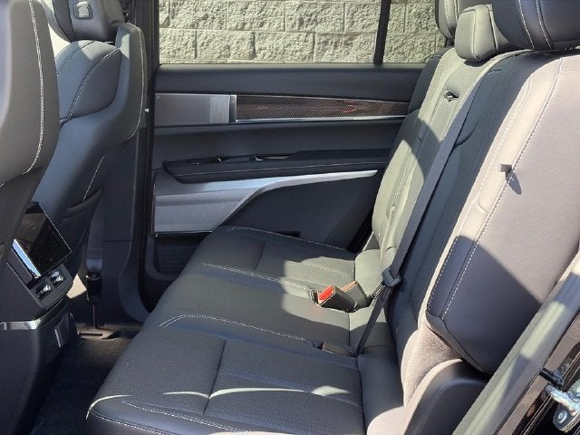 2027 Cadillac VISTIQ Luxury