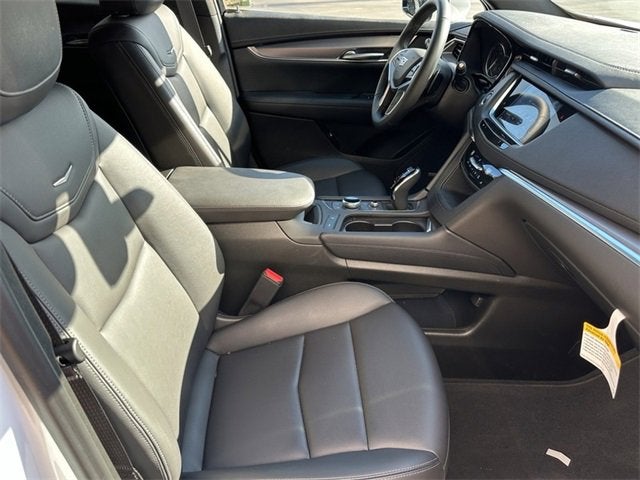 2025 Cadillac XT5 Luxury