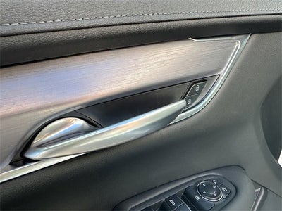 2025 Cadillac XT5 Luxury