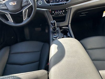 2025 Cadillac XT5 Luxury