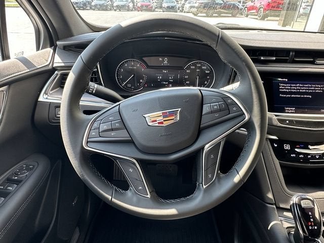 2026 Cadillac XT5 Luxury