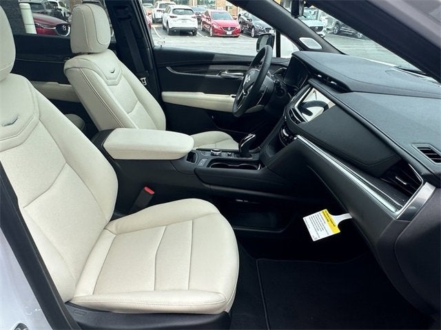 2025 Cadillac XT5 Sport