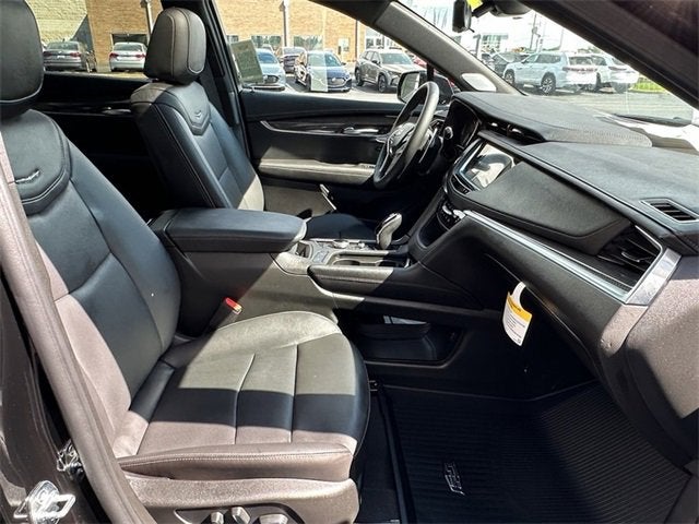 2025 Cadillac XT5 Sport