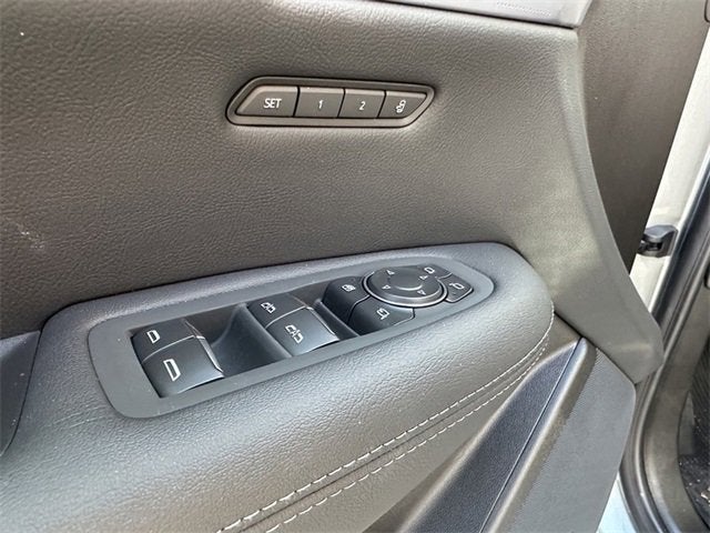 2025 Cadillac XT5 Sport