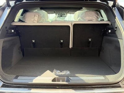 2027 Cadillac LYRIQ Premium Luxury