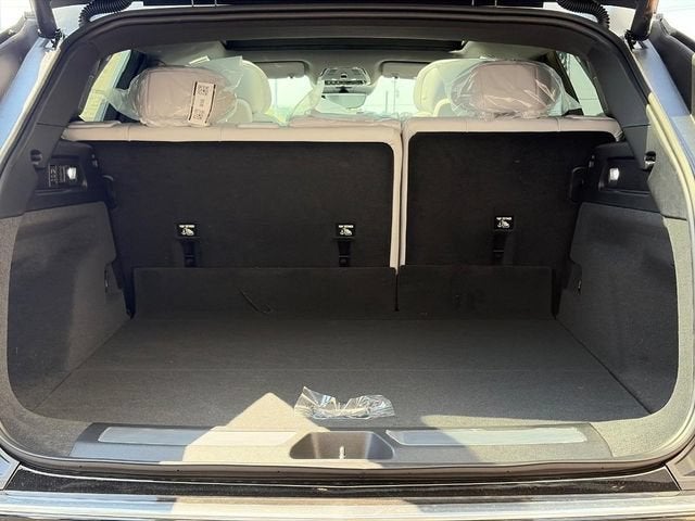 2027 Cadillac LYRIQ Premium Luxury