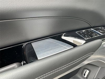 2025 Cadillac LYRIQ Luxury 3