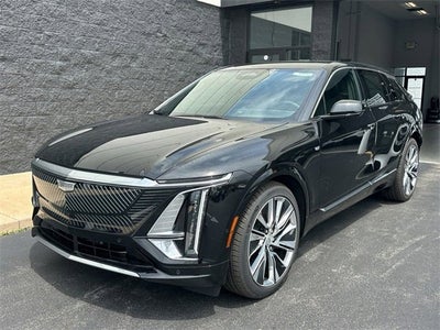 2025 Cadillac LYRIQ Luxury 3
