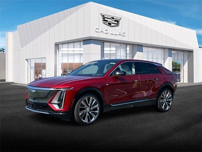 2025 Cadillac LYRIQ Luxury 3