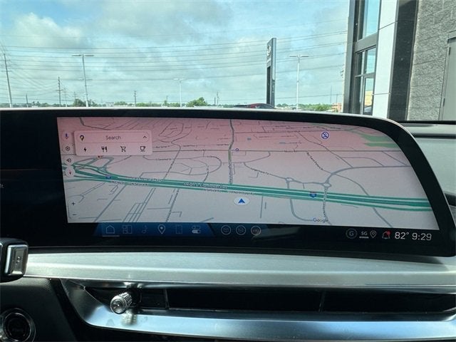 2025 Cadillac LYRIQ Luxury 3