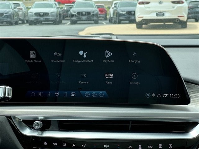 2025 Cadillac LYRIQ Sport 2