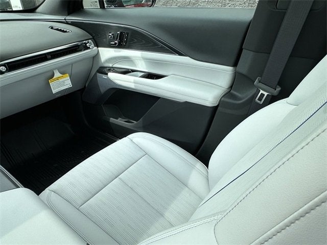 2025 Cadillac LYRIQ Sport 2