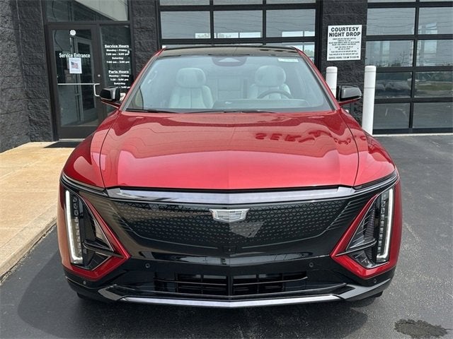 2025 Cadillac LYRIQ Sport 2