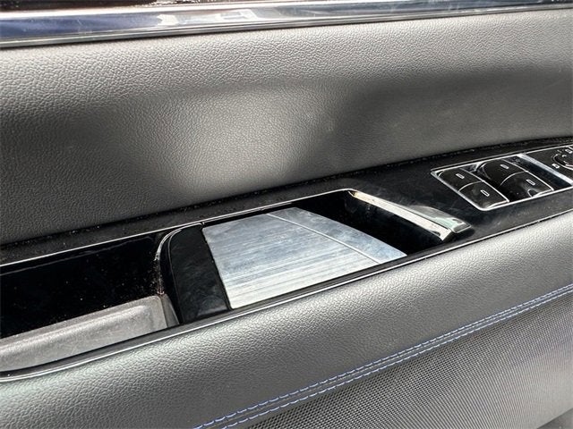 2025 Cadillac ESCALADE IQ Luxury 1