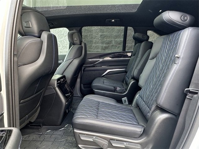 2025 Cadillac ESCALADE IQ Luxury 1