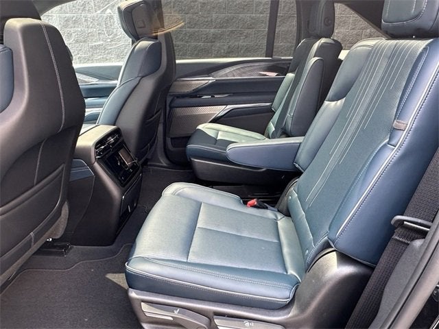 2025 Cadillac ESCALADE IQ Sport 2