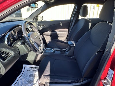 2013 Chrysler 200 4dr Sdn Touring