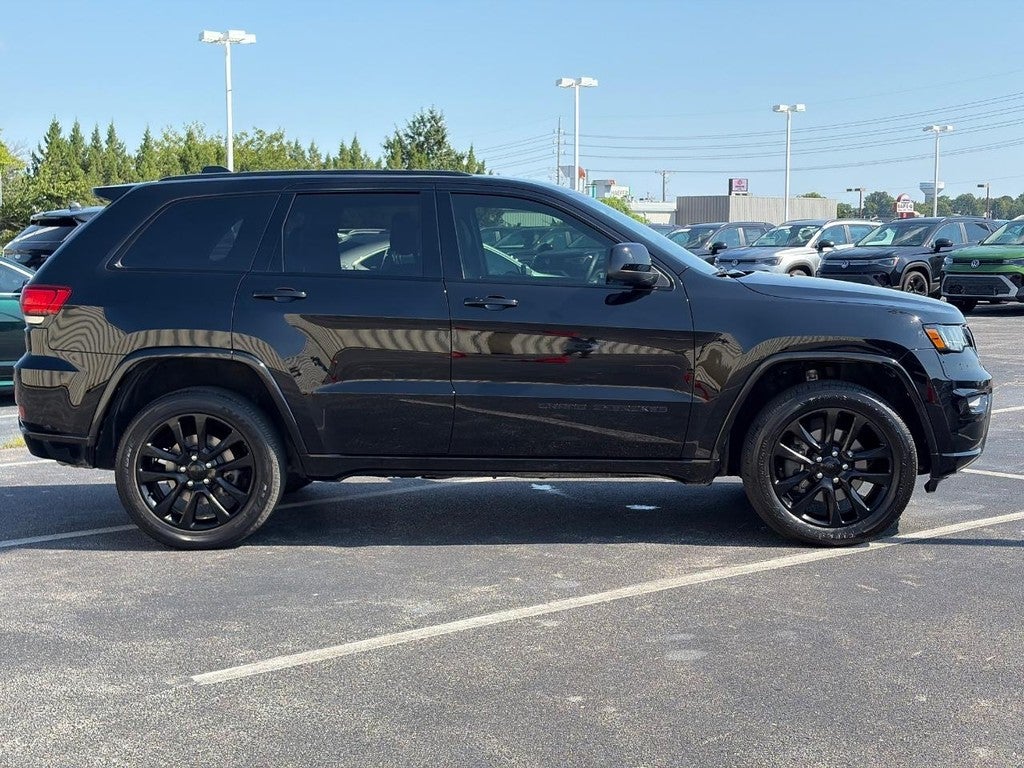2021 Jeep Grand Cherokee Laredo X 4x4