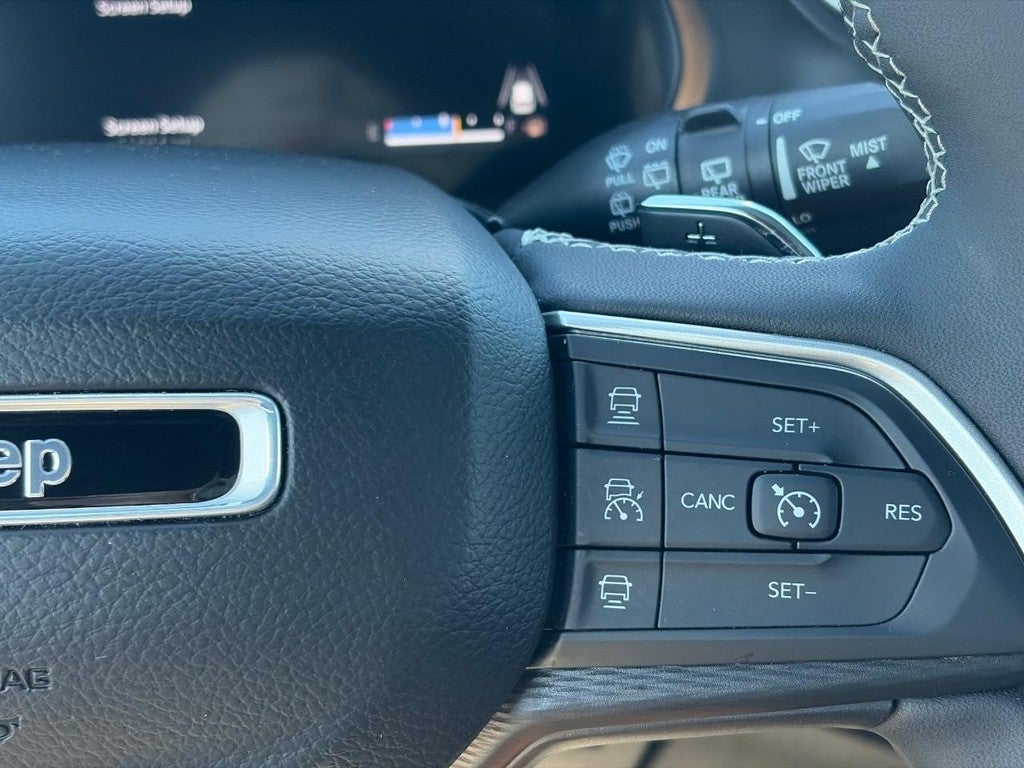 2023 Jeep Grand Cherokee L Altitude 4x4