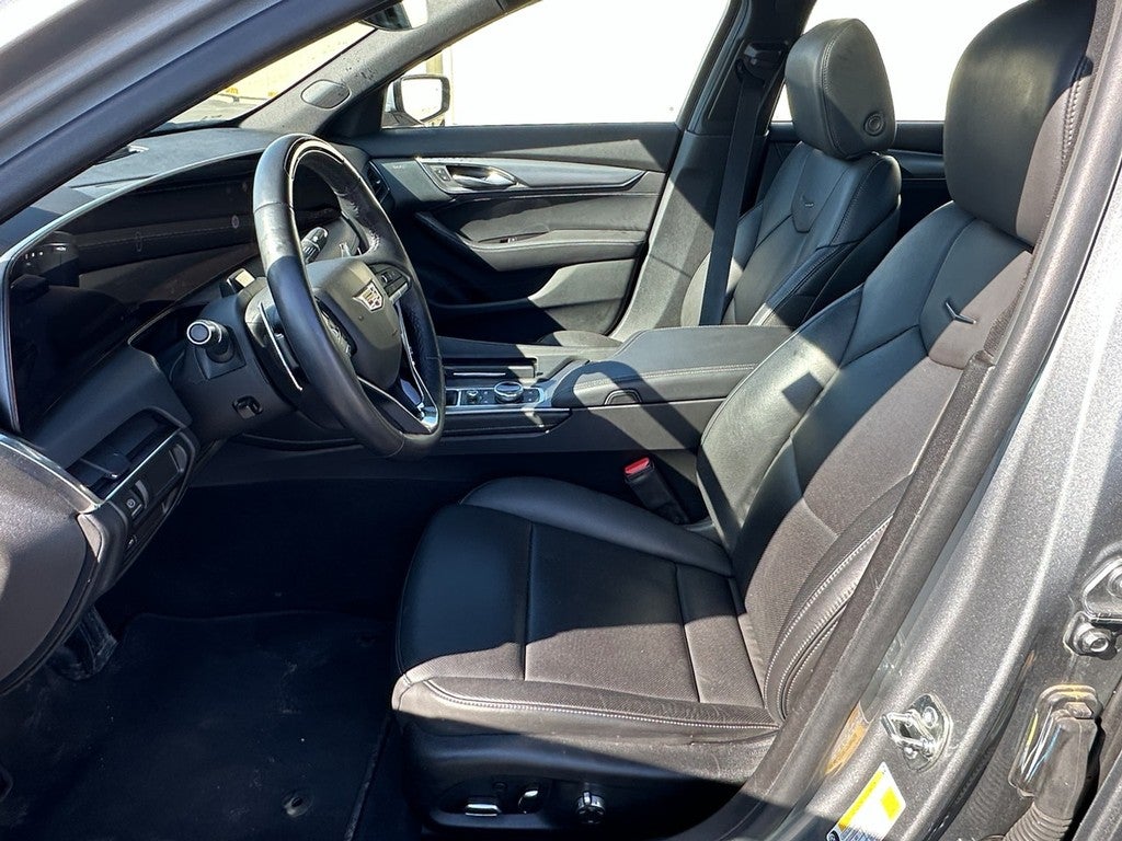 2025 Cadillac CT5 4dr Sdn Premium Luxury