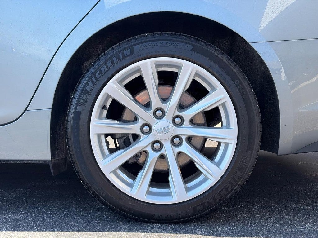 2023 Cadillac CT5 4dr Sdn Luxury