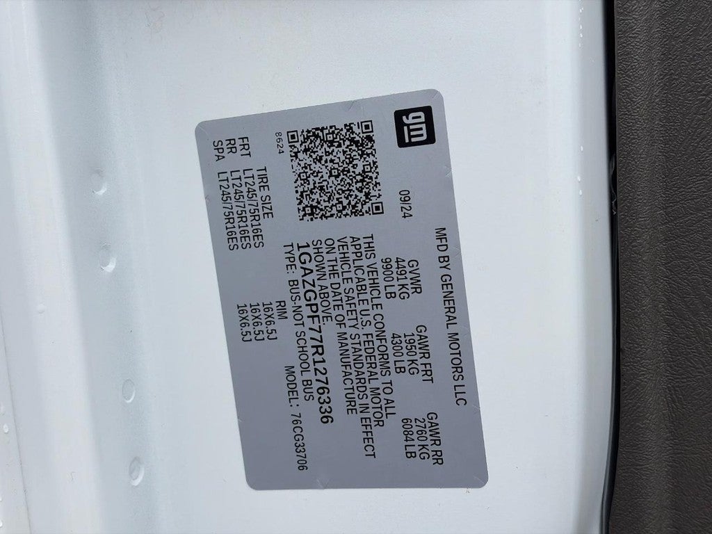 2024 Chevrolet Express Passenger RWD 3500 155" LT