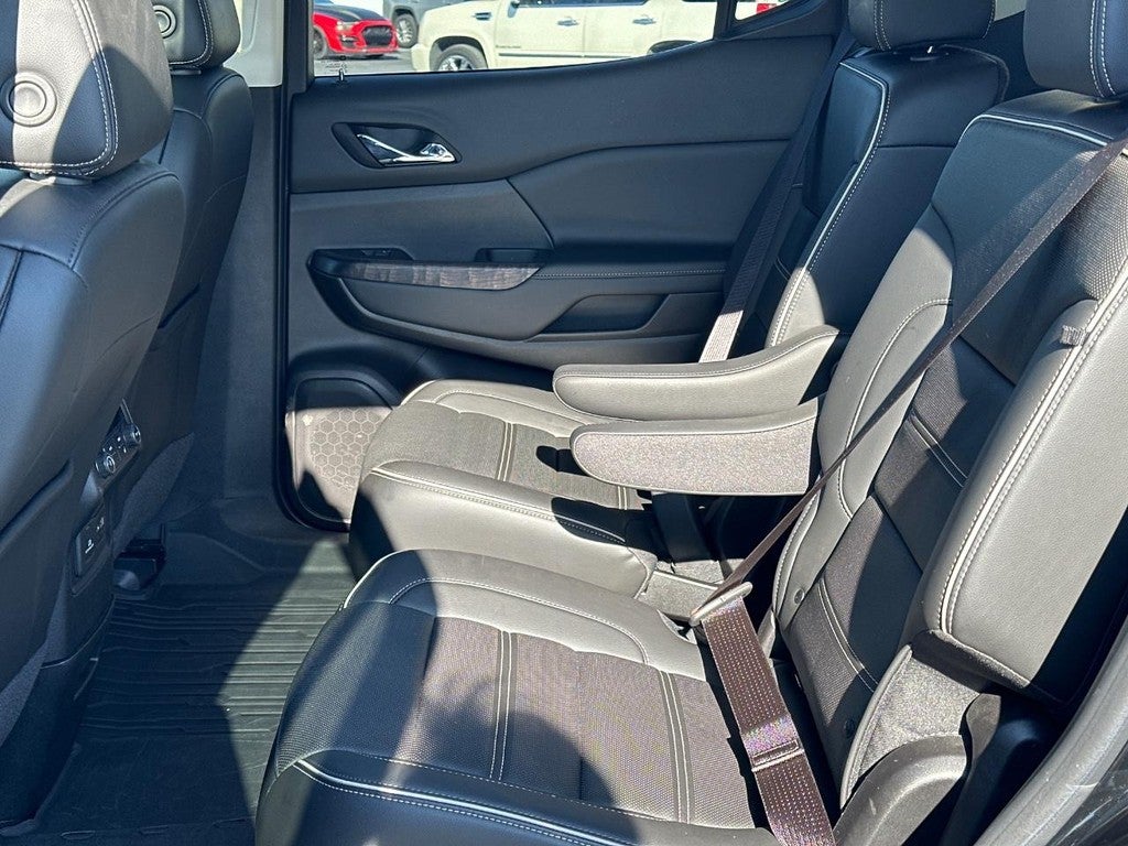 2023 GMC Acadia AWD 4dr Denali