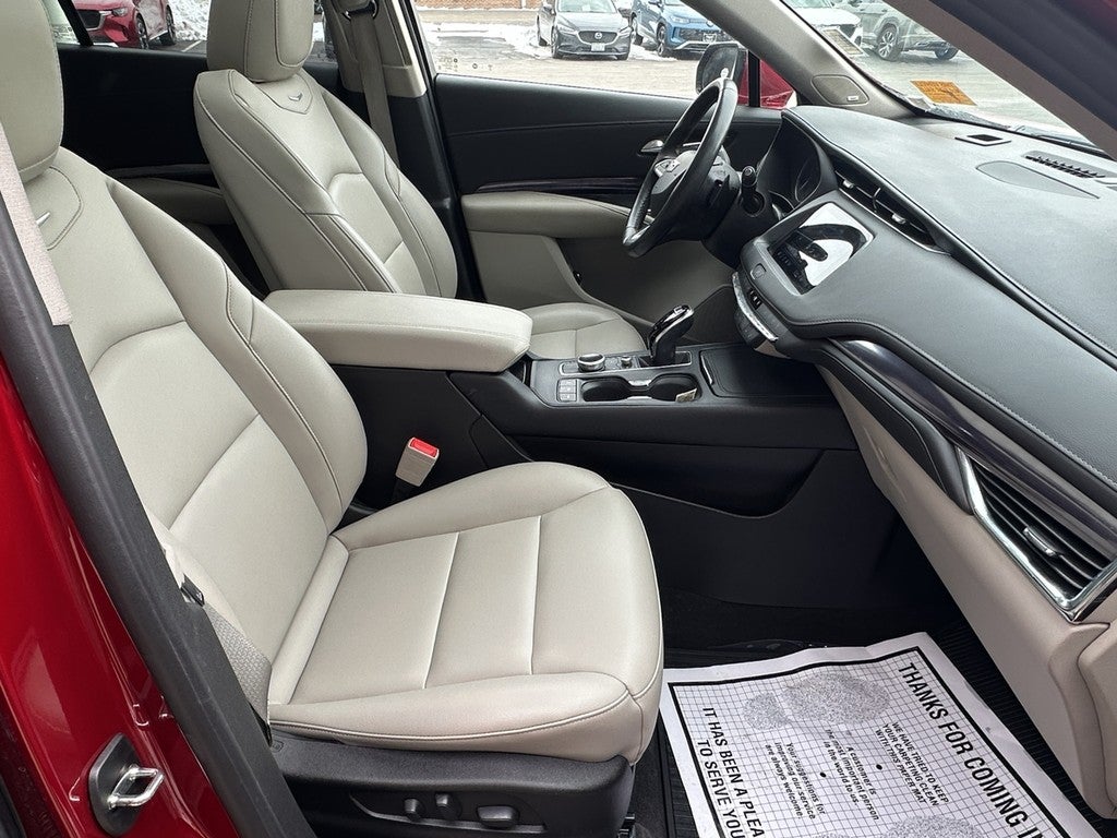2023 Cadillac XT4 AWD 4dr Luxury