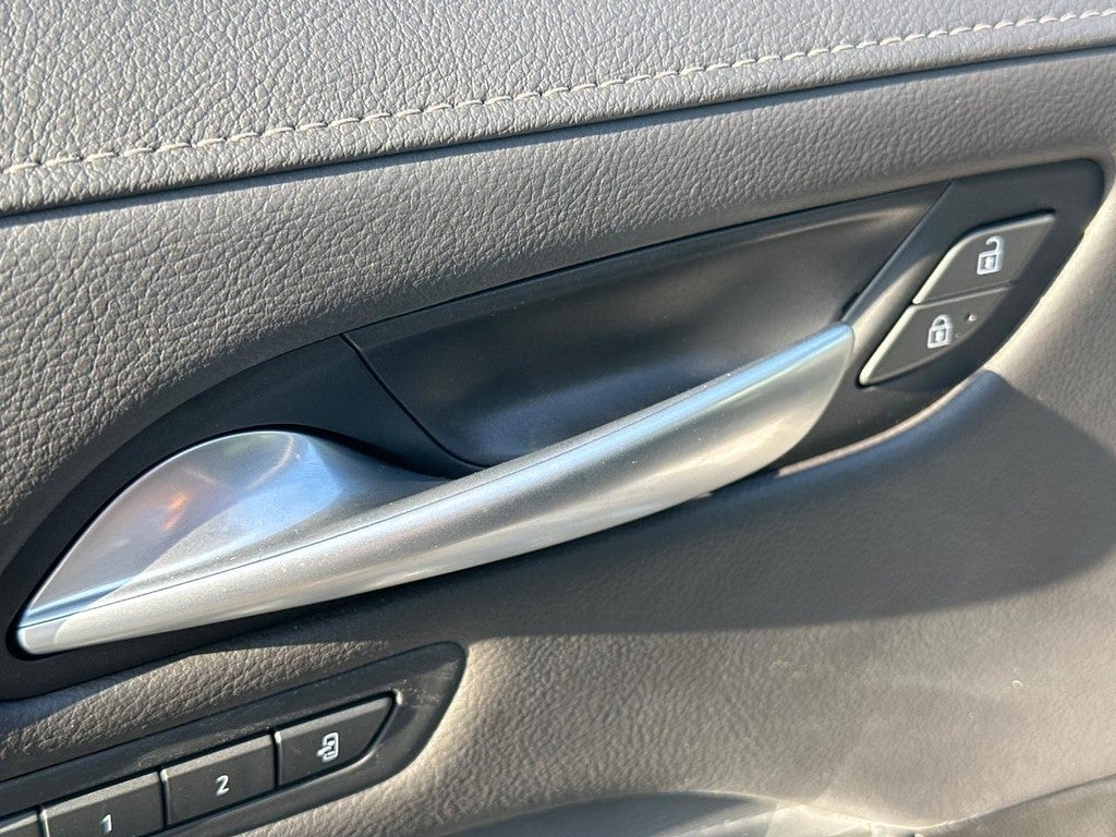 2025 Cadillac XT4 FWD 4dr Premium Luxury