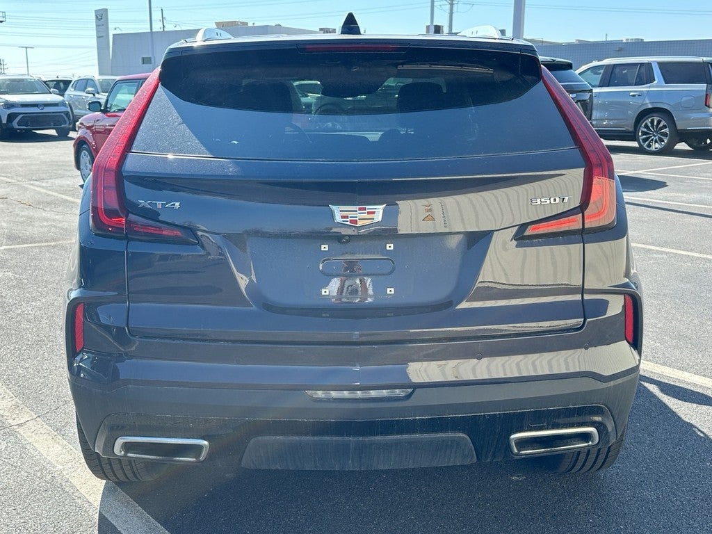 2025 Cadillac XT4 FWD 4dr Premium Luxury
