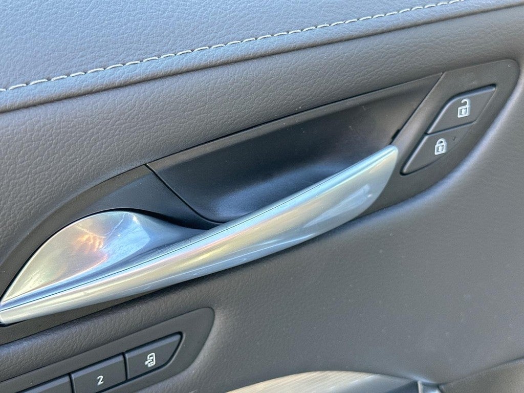 2025 Cadillac XT4 AWD 4dr Premium Luxury