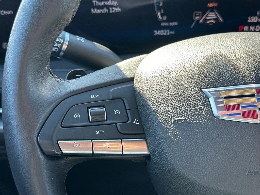 2025 Cadillac XT4 AWD 4dr Premium Luxury