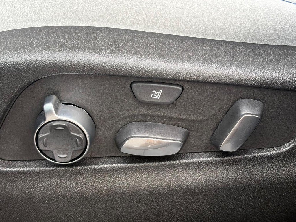 2024 Cadillac XT4 AWD 4dr Sport