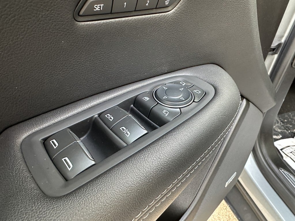 2025 Cadillac XT5 FWD 4dr Premium Luxury