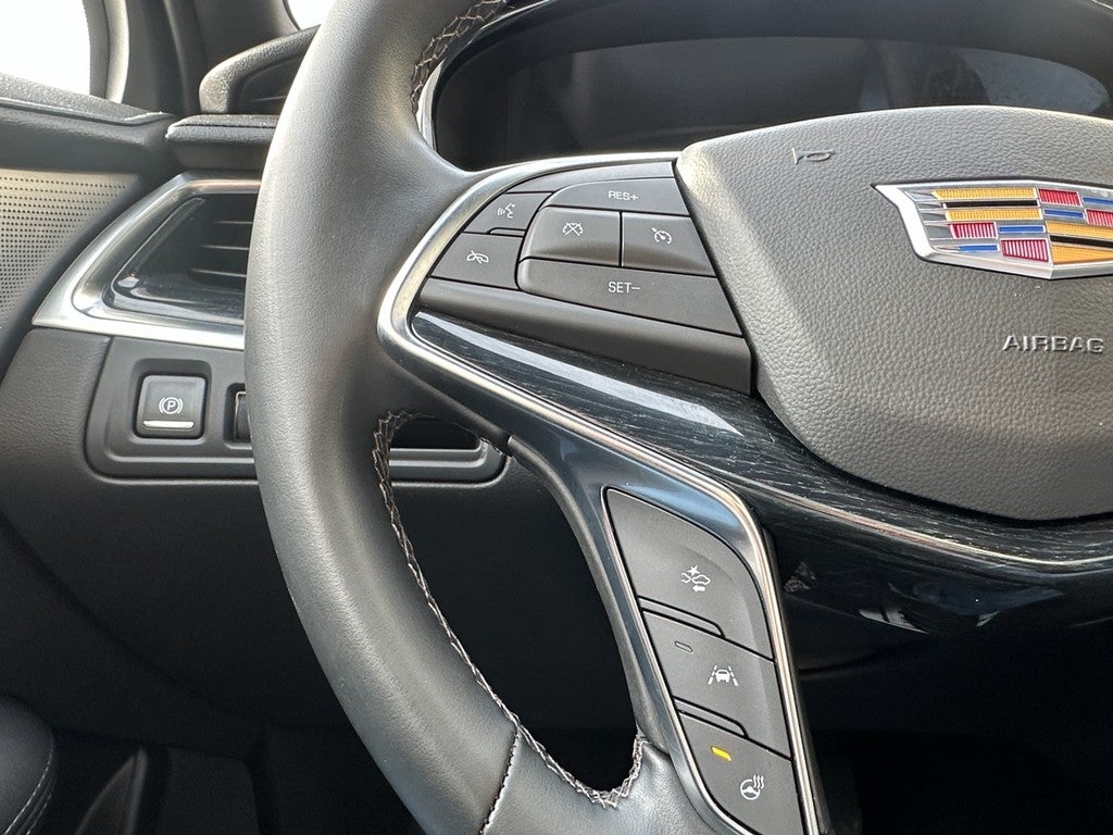 2025 Cadillac XT5 FWD 4dr Premium Luxury