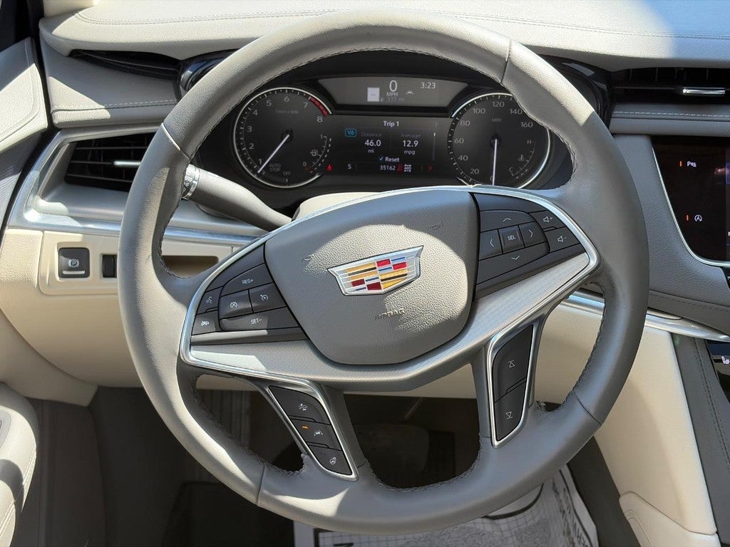 2023 Cadillac XT5 AWD 4dr Premium Luxury