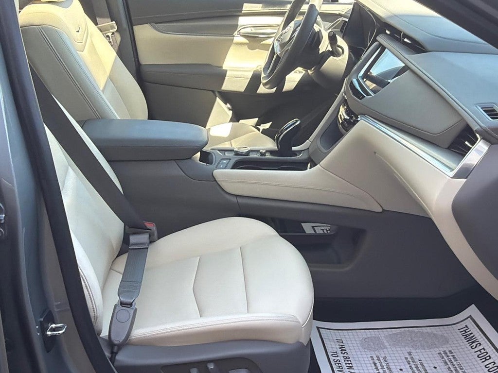 2023 Cadillac XT5 AWD 4dr Premium Luxury