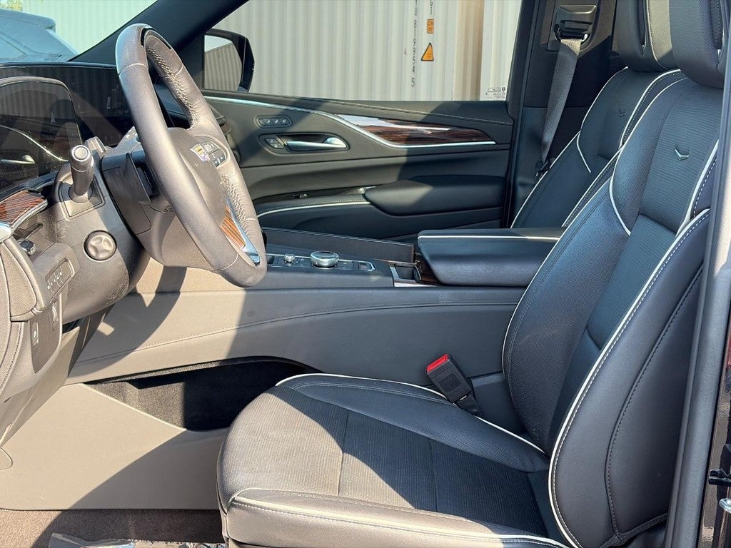 2023 Cadillac Escalade 4WD 4dr Premium Luxury