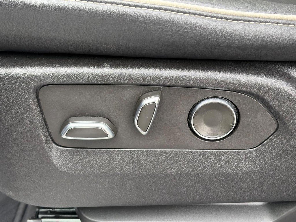 2023 Cadillac Escalade ESV 4WD 4dr Premium Luxury