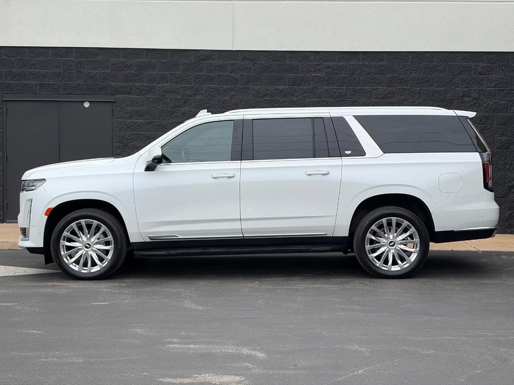 2023 Cadillac Escalade ESV 4WD 4dr Premium Luxury