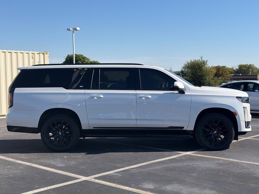 2023 Cadillac Escalade ESV 4WD 4dr Sport