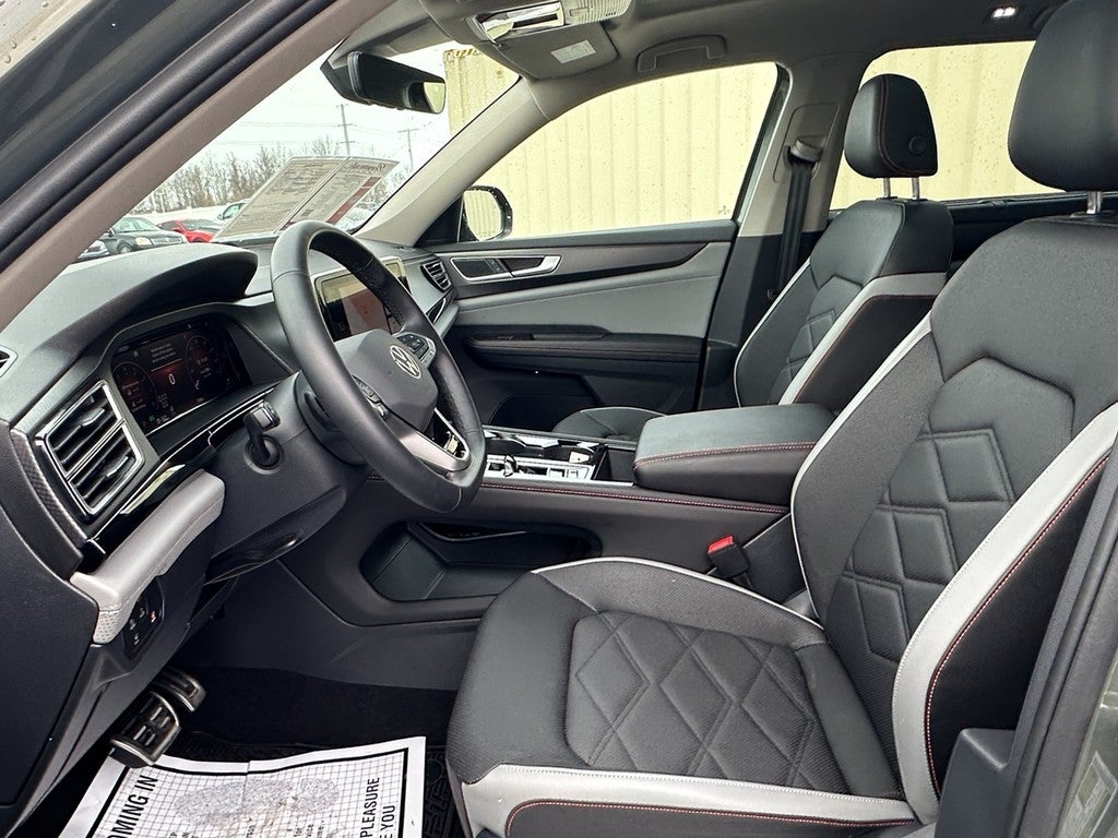 2025 Volkswagen Atlas 2.0T Peak Edition 4MOTION