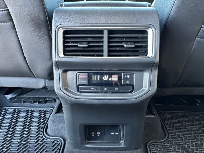 2024 Volkswagen Atlas 2.0T SE w/Technology 4MOTION