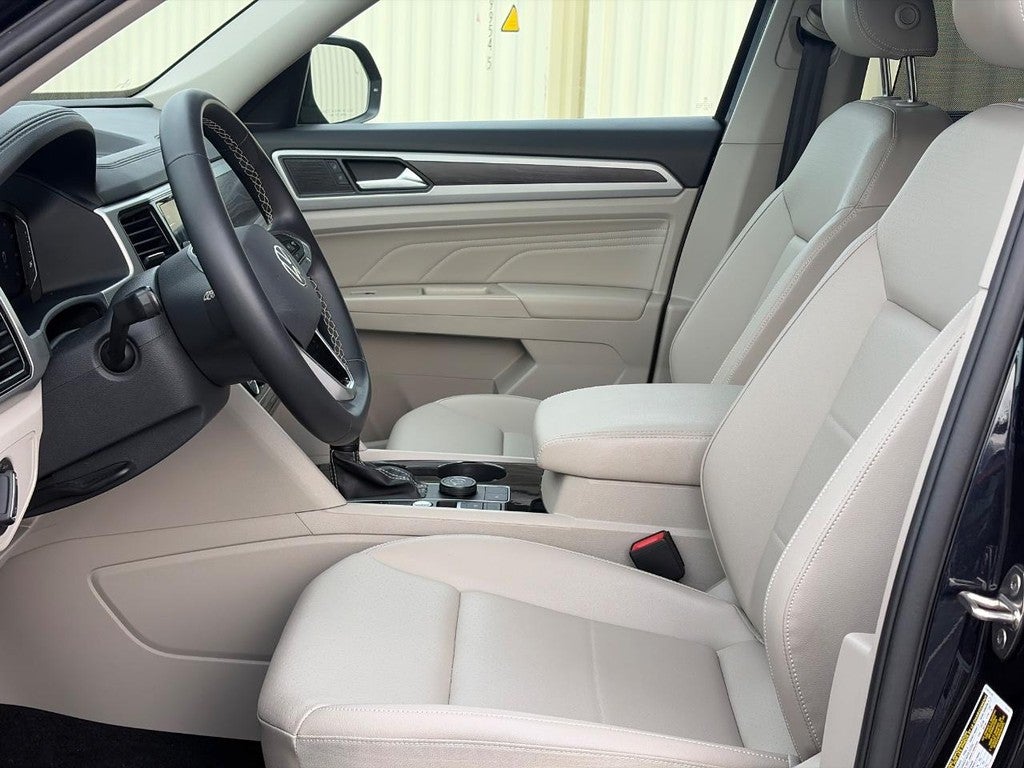 2023 Volkswagen Atlas 3.6L V6 SE w/Technology 4MOTION