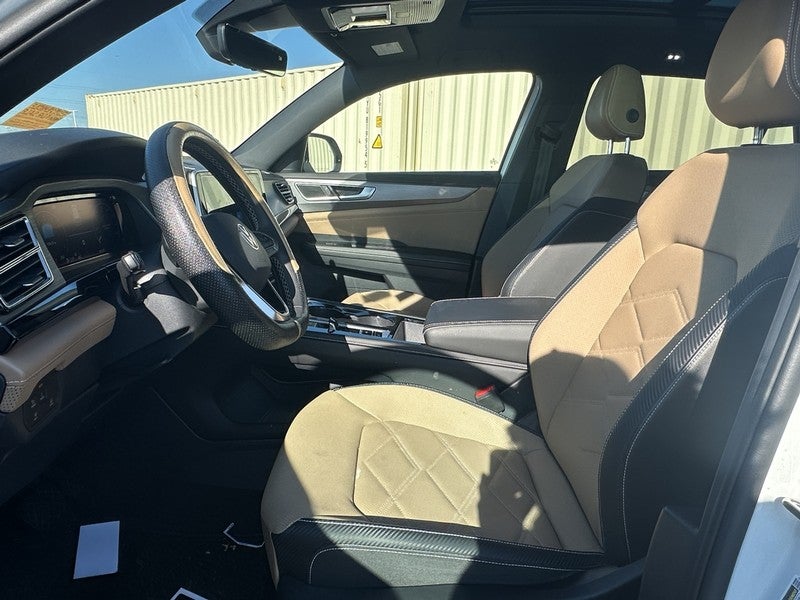 2024 Volkswagen Atlas Cross Sport 2.0T SE w/Technology 4MOTION