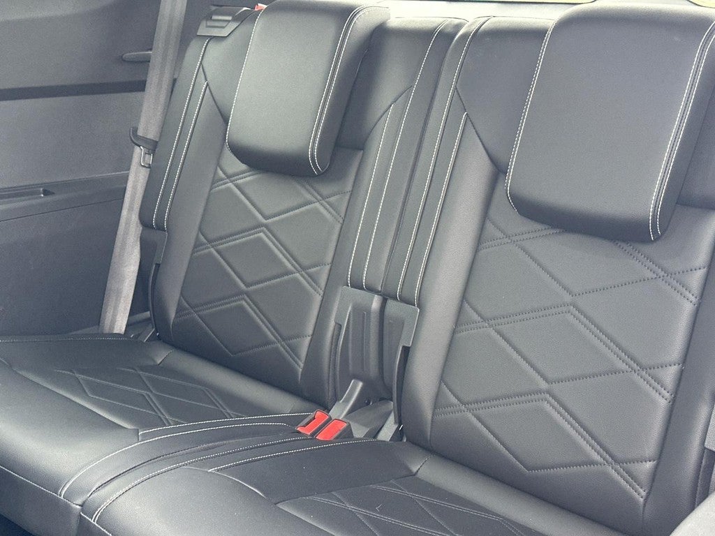 2024 Volkswagen Atlas 2.0T SE w/Technology 4MOTION