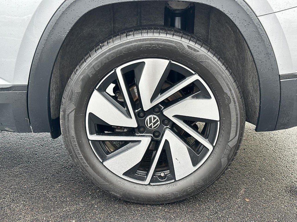 2024 Volkswagen Atlas 2.0T SE w/Technology 4MOTION